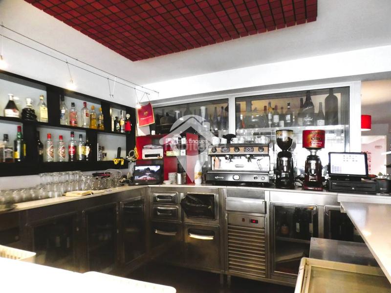 Foto a94f58e8-bf75-4b41-a2ad-00347e961124. Local comercial fantastico bar restaurante en venta en Lliçà de Vall
