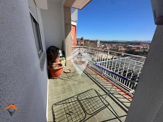 Pis  Bonaigua. Gran piso 4 habitaciones con amplio balcon y ascensor