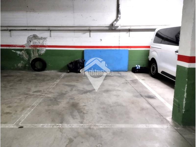 Foto ad7d142e-a3d5-4849-8a8f-566a02058b97. Autoparkplatz in Centre Sant Quirze del Vallès