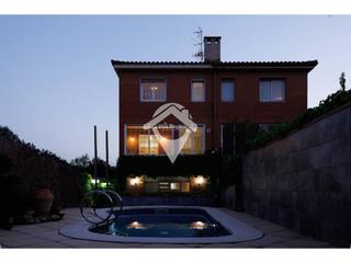 Maison à Onze de Setembre