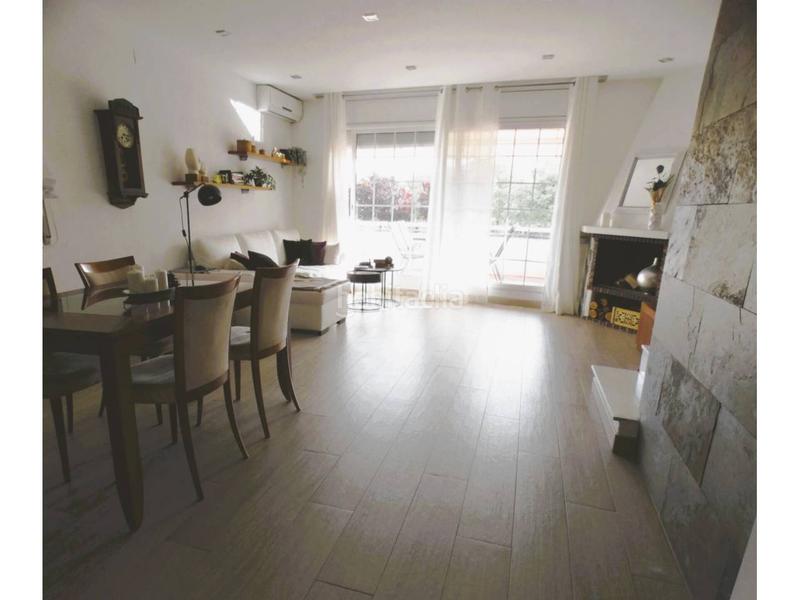 Foto 1968a142-ca40-49e1-a4f3-9c8b3ebd7d78. Casa amb calefacció aparcament piscina a Centre Sant Quirze del Vallès