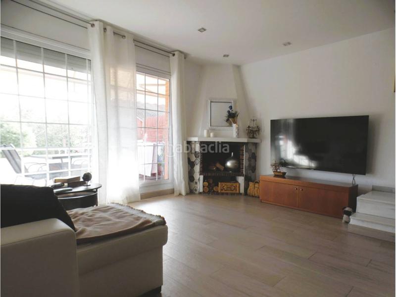 Foto 9d0aa98c-295c-4335-978d-2035a96246e7. Casa amb calefacció aparcament piscina a Centre Sant Quirze del Vallès