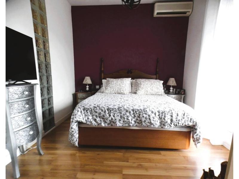 Foto bb9024d1-ace1-4fab-8606-d8529aad6f5d. Casa amb calefacció aparcament piscina a Centre Sant Quirze del Vallès