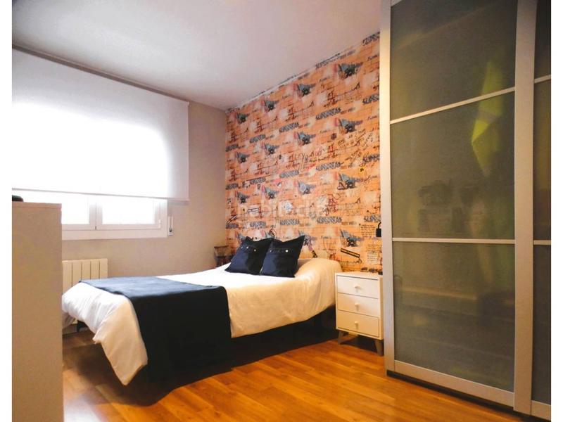 Foto cc8fc2bf-4ea3-474b-89f1-e45a8981741a. Casa amb calefacció aparcament piscina a Centre Sant Quirze del Vallès