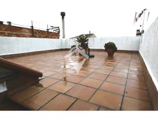 Etagenwohnung  Pintor vilà puig. Fantastica planta baja reformada con patio y terraza centro sant