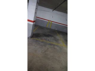 Alquiler Parking coche  Calle porto. Parking en alquiler en can llong08206