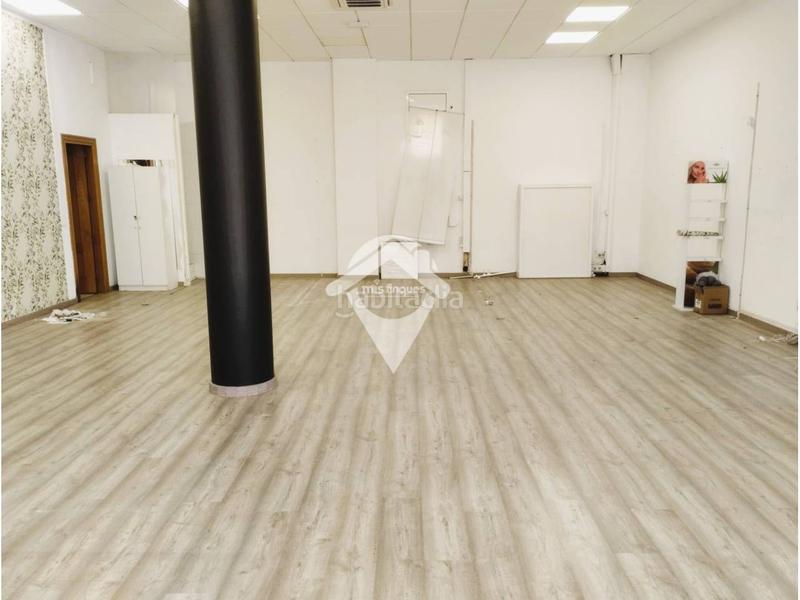 Foto b4a801d4-2aae-4ba5-b099-352a65702209. Alquiler local comercial en vallcorba 4 oportunidad de alquiler! local en zona Mas Duransant quirze del valles en Sant Quirze del Vallès
