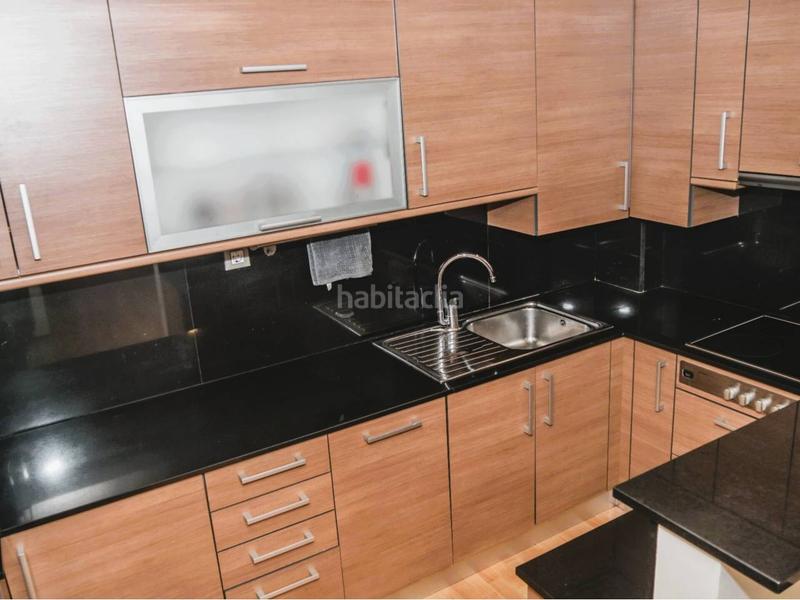 Foto 34487eff-75c3-491d-89e1-b897575c5f4f. Appartamento con riscaldamento in Can Puiggener Sabadell