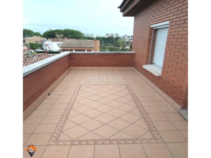 Foto 5dc5f33d-76f5-44b8-ad48-d79c5545710e. Casa amb calefacció aparcament piscina a Can Serra Barberà del Vallès