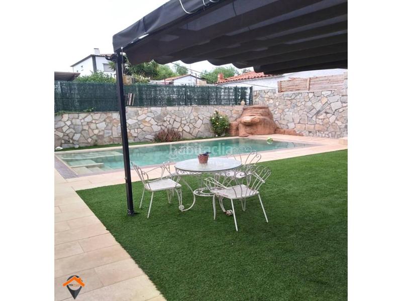 Foto d2a1fa8f-0f0b-4678-aedf-fea65eb413d4. Casa amb calefacció aparcament piscina a Can Serra Barberà del Vallès