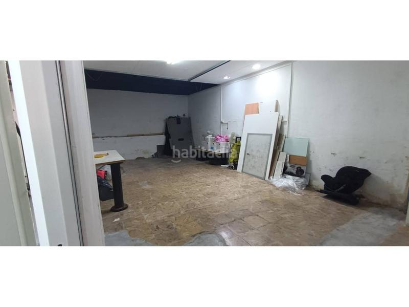 Foto 6b778f50-de8e-4b07-bc86-f84c18d670eb. Local comercial local diafano posibilidad de cambio de uso!! en Sabadell