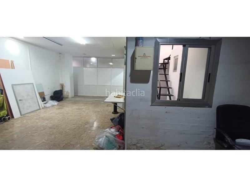 Foto 7617739c-b120-40dd-8a66-a526cb20f0a3. Local comercial local diafano posibilidad de cambio de uso!! en Sabadell