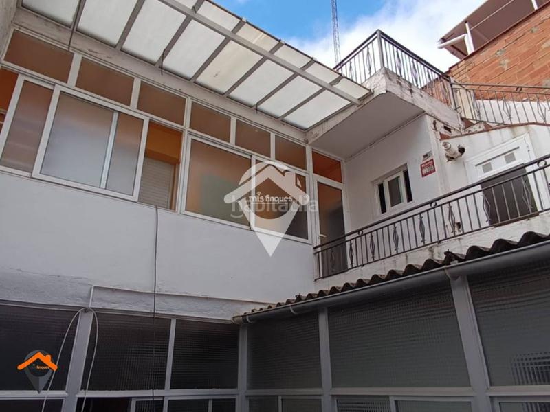 Foto 8b2203bd-d033-4d16-b501-f783c03b5aea. Casa  para reformar, ideal 2 familias en Ca n'Oriac Sabadell