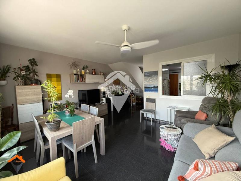 Foto 2e9a1c79-2862-4607-be66-f3063bd901f1. Zweistöckige wohnung mit heizung in Ca n'Oriac Sabadell