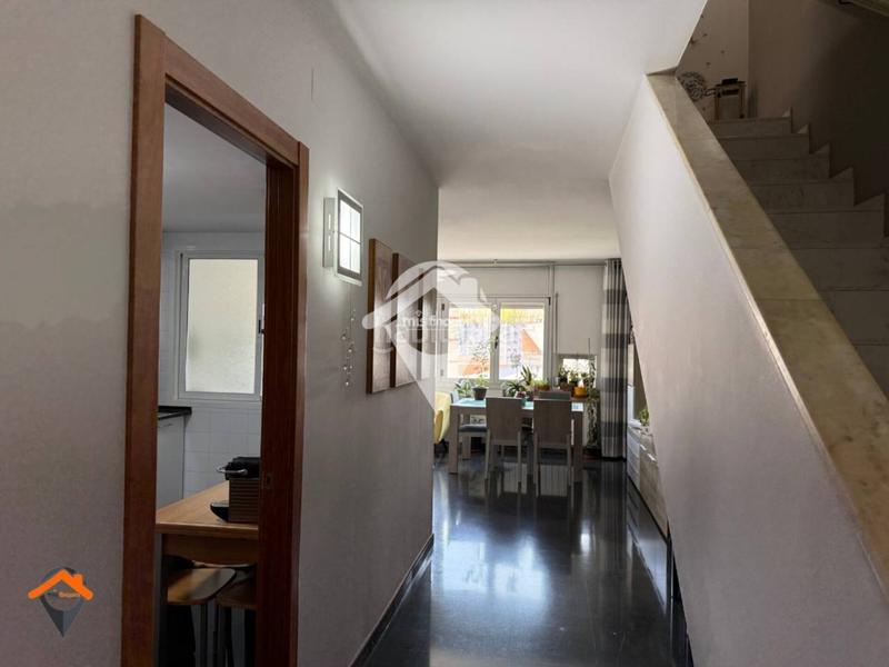 Foto 50da4bcc-b408-44bc-995b-a3128db76026. Zweistöckige wohnung mit heizung in Ca n'Oriac Sabadell