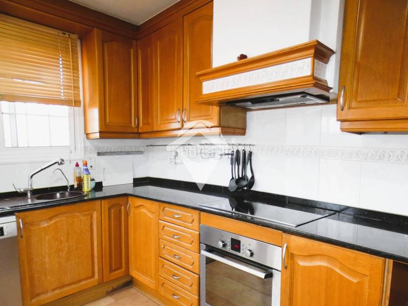 Foto 5c63425c-792b-4f3e-b05f-38ff165c4501. Miete haus mit heizung parking in Centre Sant Quirze del Vallès