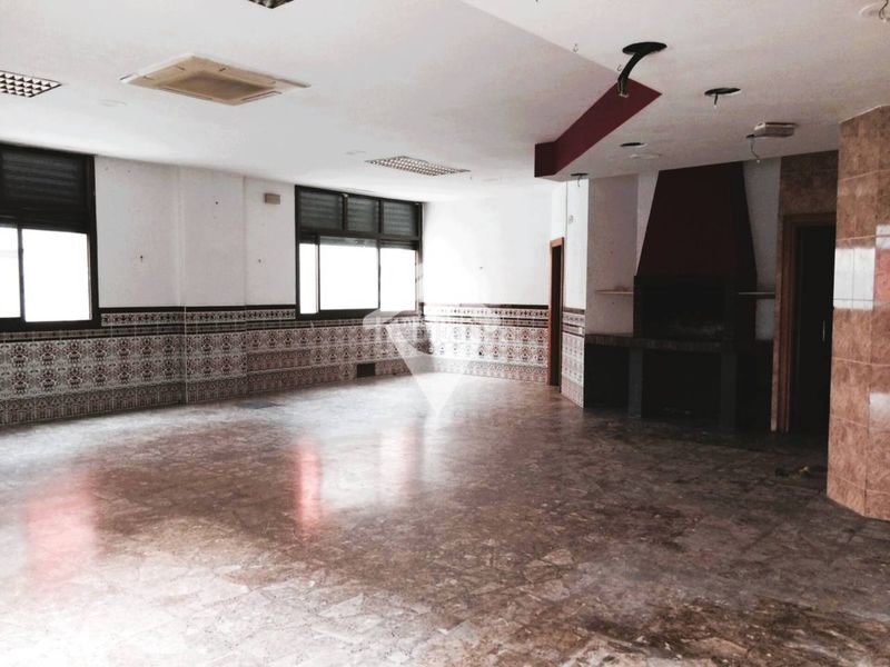 Foto e99074d8-c7b9-4f72-87df-3c56c4c6503c. Local comercial a Les Arenes - La Grípia - Can Montllor Terrassa