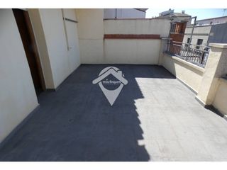 Maison  Calle solsona. Fantastica casa con dos viviendas independientes y gran garaje e