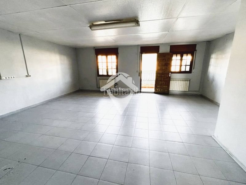 Foto 3e979cad-aa92-4fce-96ee-8f6526e0aabc. Casa amb calefacció aparcament a Les Arenes - La Grípia - Can Montllor Terrassa