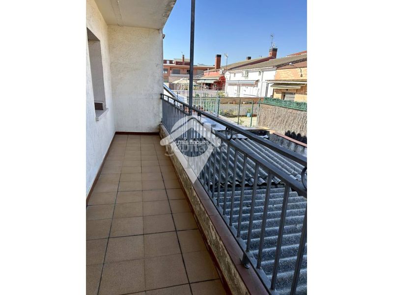 Foto ad23a2e9-f659-409b-809f-99c5105642e6. Casa amb calefacció aparcament a Les Arenes - La Grípia - Can Montllor Terrassa