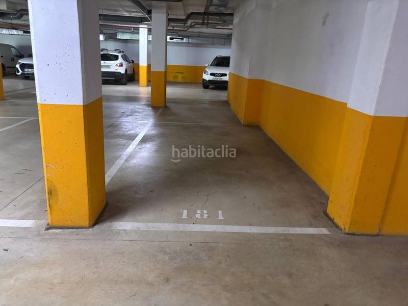 Foto a6dbd2b0-1575-4938-b871-1873f115cba9. Car parking in Can Llong Sabadell