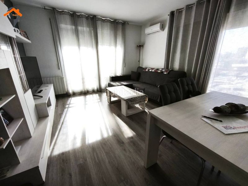 Foto 06741cc3-4da6-4d89-9293-03d29cef4b0c. Pis amb calefacció aparcament a Centre Sabadell