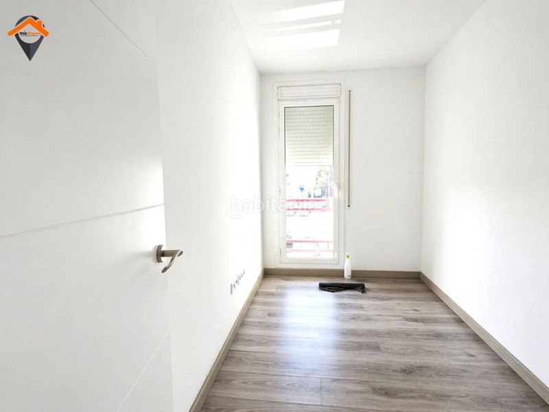 Foto 89a02c09-5ce8-4379-b497-6f4a0ddd83d2. Pis amb calefacció aparcament a Centre Sabadell