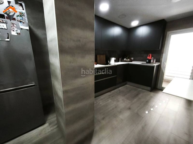 Foto f700d8ab-f878-4dea-9e4d-71fde8f672f0. Pis amb calefacció aparcament a Centre Sabadell