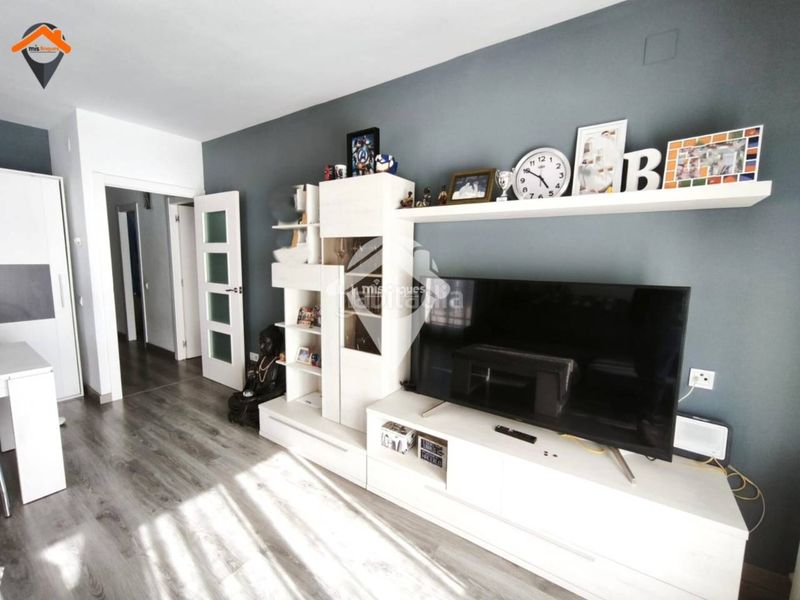 Foto 17d53299-d6da-4bee-a5ee-335fc5424b74. Pis amb calefacció aparcament a Eixample Sabadell