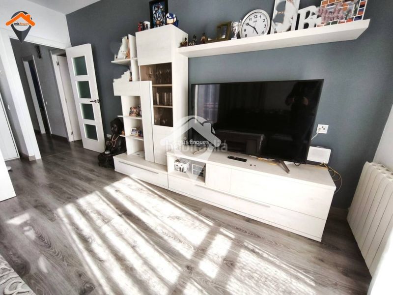 Foto d6b07f66-18db-452b-b840-a1add392efeb. Pis amb calefacció aparcament a Eixample Sabadell