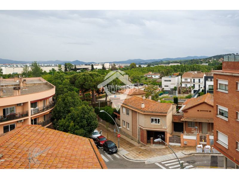 Foto 458d4dd3-042a-4236-9c5b-16a752bd1775. Dúplex amb calefacció a Centre Sant Quirze del Vallès