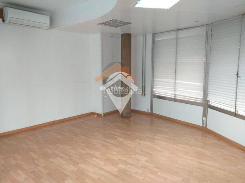 Foto 2fc9f750-c76b-4725-82e5-2a290a8b807b. Pis a Centre Sabadell