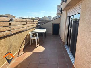 Pis  Calle llanera. Atico con terraza de 20m2, 3 habitaciones antes 4!!!