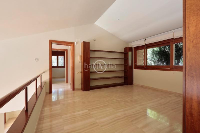 Foto 15cd6430-d4bf-4c44-addf-61ccd40e7dbb. Chalet exclusiva propiedad en la mejor zona mar a escasos metros del mar. en Gavà