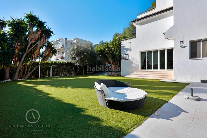 Foto 79360037-52e9-46d2-a1ed-7d99ff684e2c. Casa con camino piscina in Bellamar Castelldefels