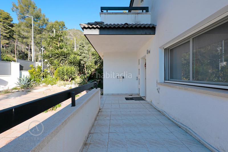 Foto 93d24be9-3738-41a3-abe2-d0cf1921e6f4. Casa con camino piscina in Bellamar Castelldefels