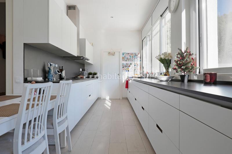 Foto a7d17fb2-7f35-4dbf-b881-c5b0c044b519. Casa con camino piscina in Bellamar Castelldefels