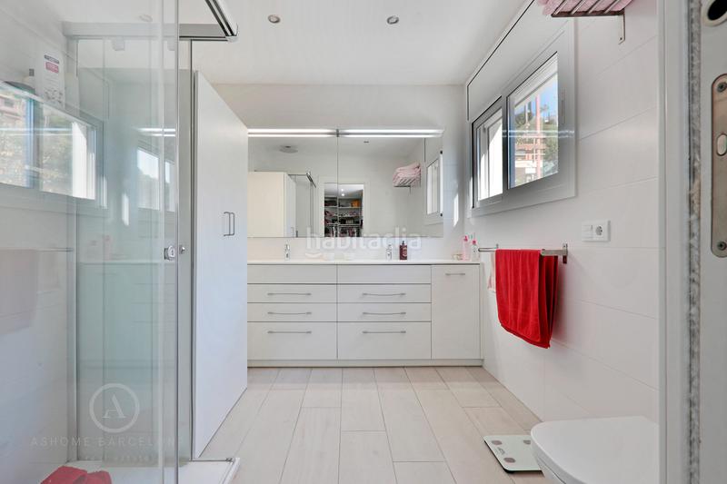 Foto a88f3252-b2a4-4c9b-9508-0fd0d7c95e45. Casa con camino piscina in Bellamar Castelldefels