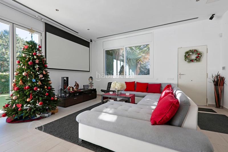 Foto b664cf25-a2ee-4db6-88b4-1b41fe98a275. Casa con camino piscina in Bellamar Castelldefels