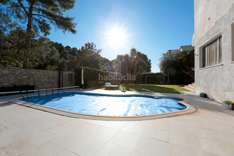 Foto fb5ced76-f530-4b7f-a6b6-5274fc85fd5d. Casa con camino piscina in Bellamar Castelldefels
