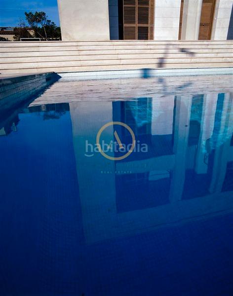 Foto 434f64e0-7eac-43d4-882d-bb2ff8cf9827. Location maison avec cheminée chauffage parking piscine dans Gavà