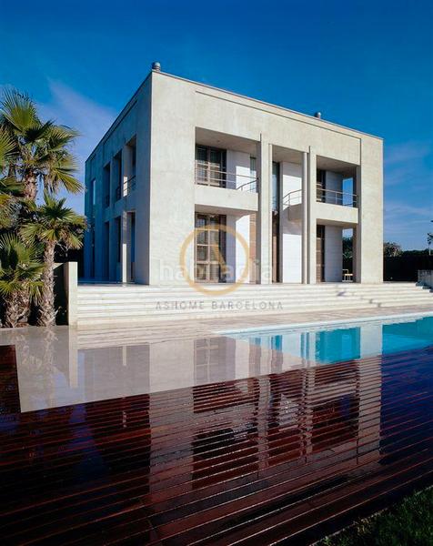 Foto a9bb843e-f2db-4569-a8f2-f80747ad9ad2. Location maison avec cheminée chauffage parking piscine dans Gavà