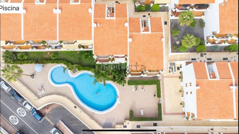 Foto a838da9b-1a66-4986-966c-47e1d5ee91fe. Piso en calle cataluña 2 en Torviscas Centro y Alto Adeje