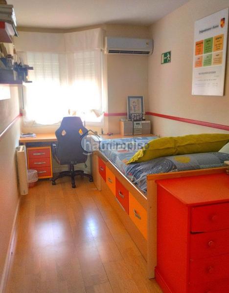 Foto 5828bbcc-f8b3-4d3a-a035-3bf08107d969. Chalet avec parking dans Vega Lagunera San Cristóbal de La Laguna