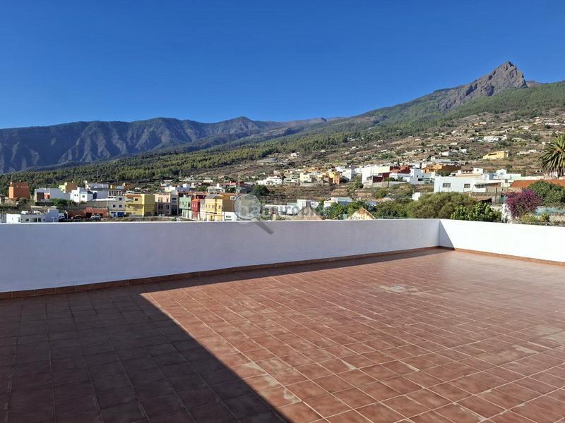 Foto 0bcc8467-af46-4f55-8e41-82f6fdcb756b. Piso  en venta en casco, 2 dormitorios. en Arafo