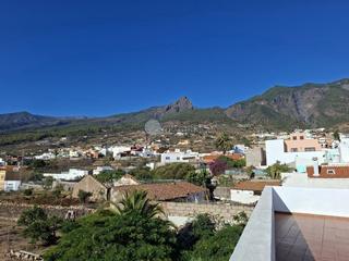 Piso  Libertad. Piso en venta en casco, 2 dormitorios.