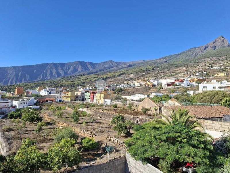 Foto 70b5a5d1-eede-4132-9c03-34b05c5e0ccb. Piso  en venta en casco, 2 dormitorios. en Arafo