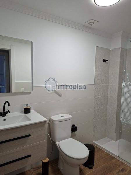 Foto cc9d2735-3b85-4a54-a85a-7ce56d6e7573. Piso  en venta en casco, 2 dormitorios. en Arafo