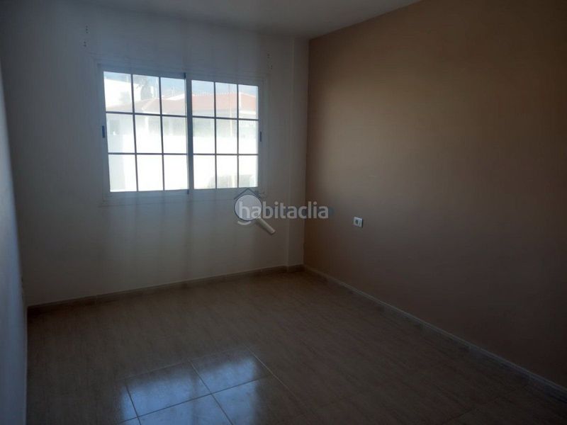 Foto b00f1e3f-d30c-42cb-b63c-dfaea6a317b2. Pis amb aparcament a Arico