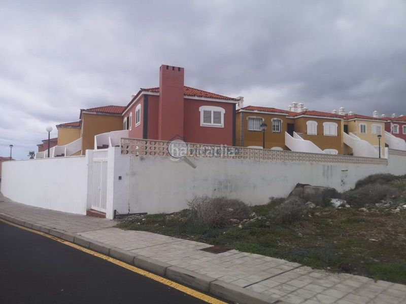 Foto bc6b0014-9d17-48db-a542-1e0e47d30d98. Pis amb aparcament a Arico